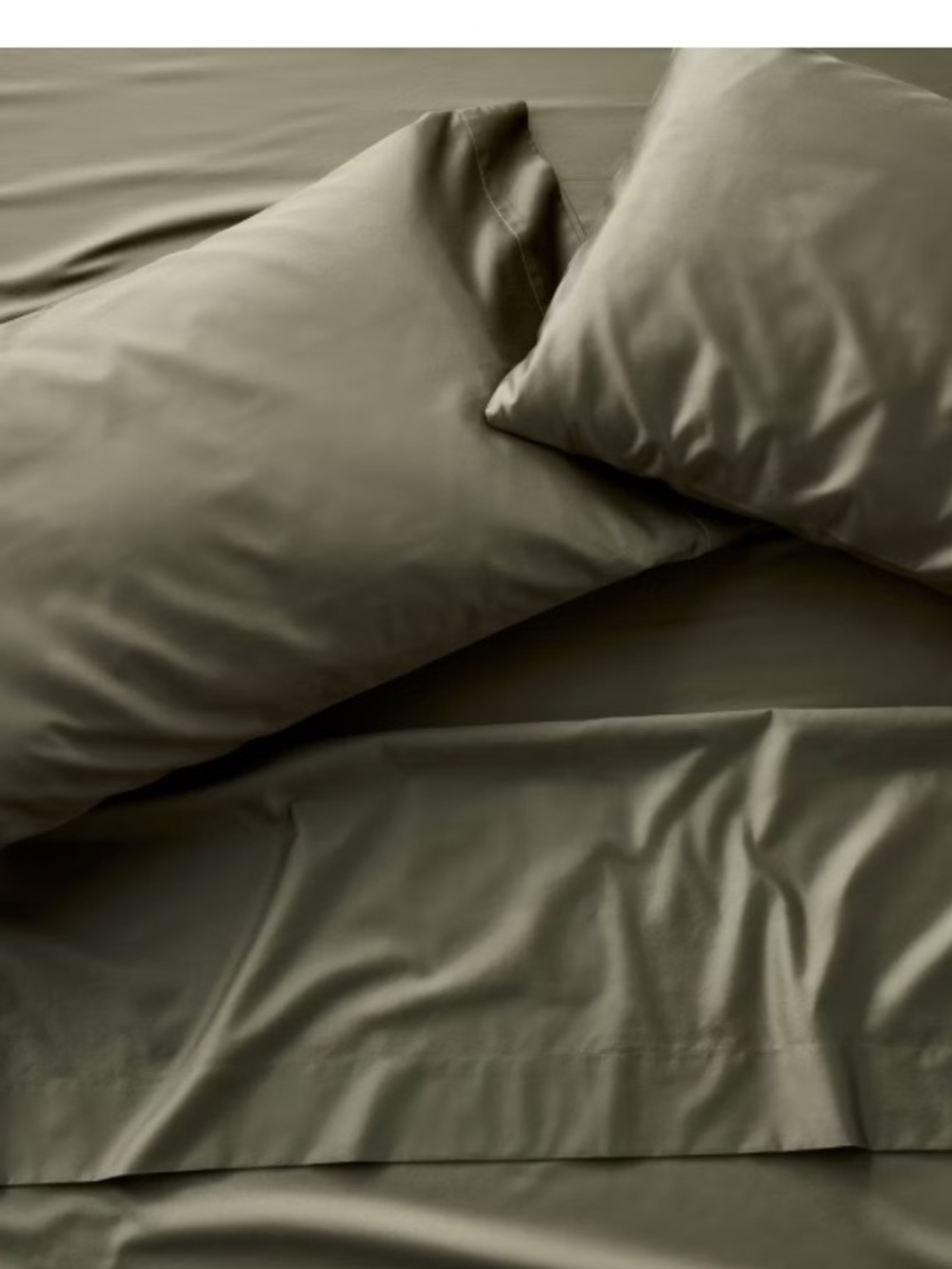 Casaluna 600 Thread Count Sateen Sheet Set Olive Green - Queen, NWT